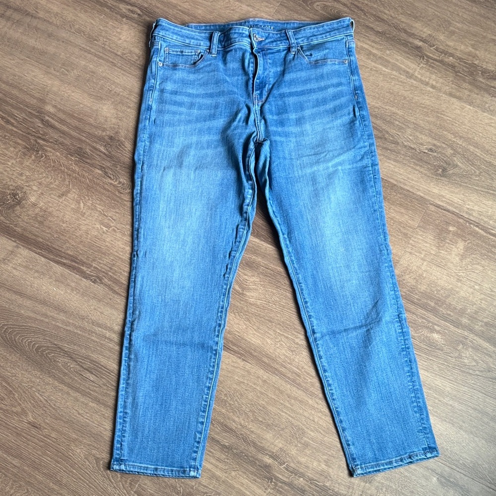 American Eagle next level stretch straight